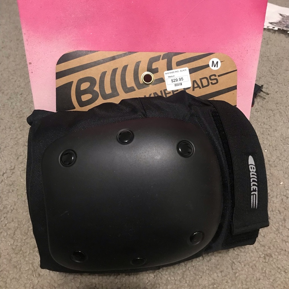 Bullet Knee Pads - NWT